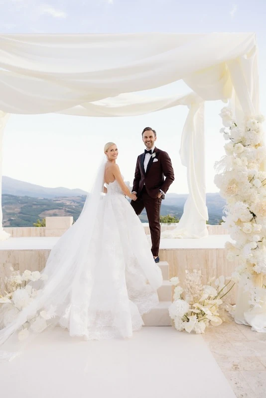 bride in wedding in tuscany