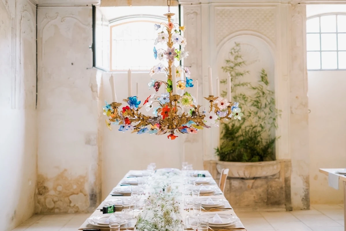 tavola decorata per matrimonio in provenza